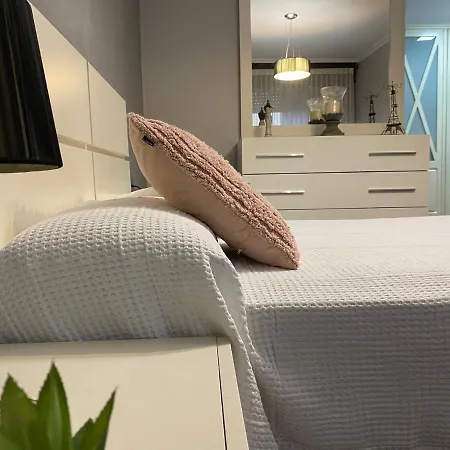 Piso Plaza Ravella Апартаменты *