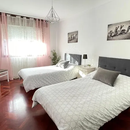 Piso Plaza Ravella * Вильягарсия-де-Ароса